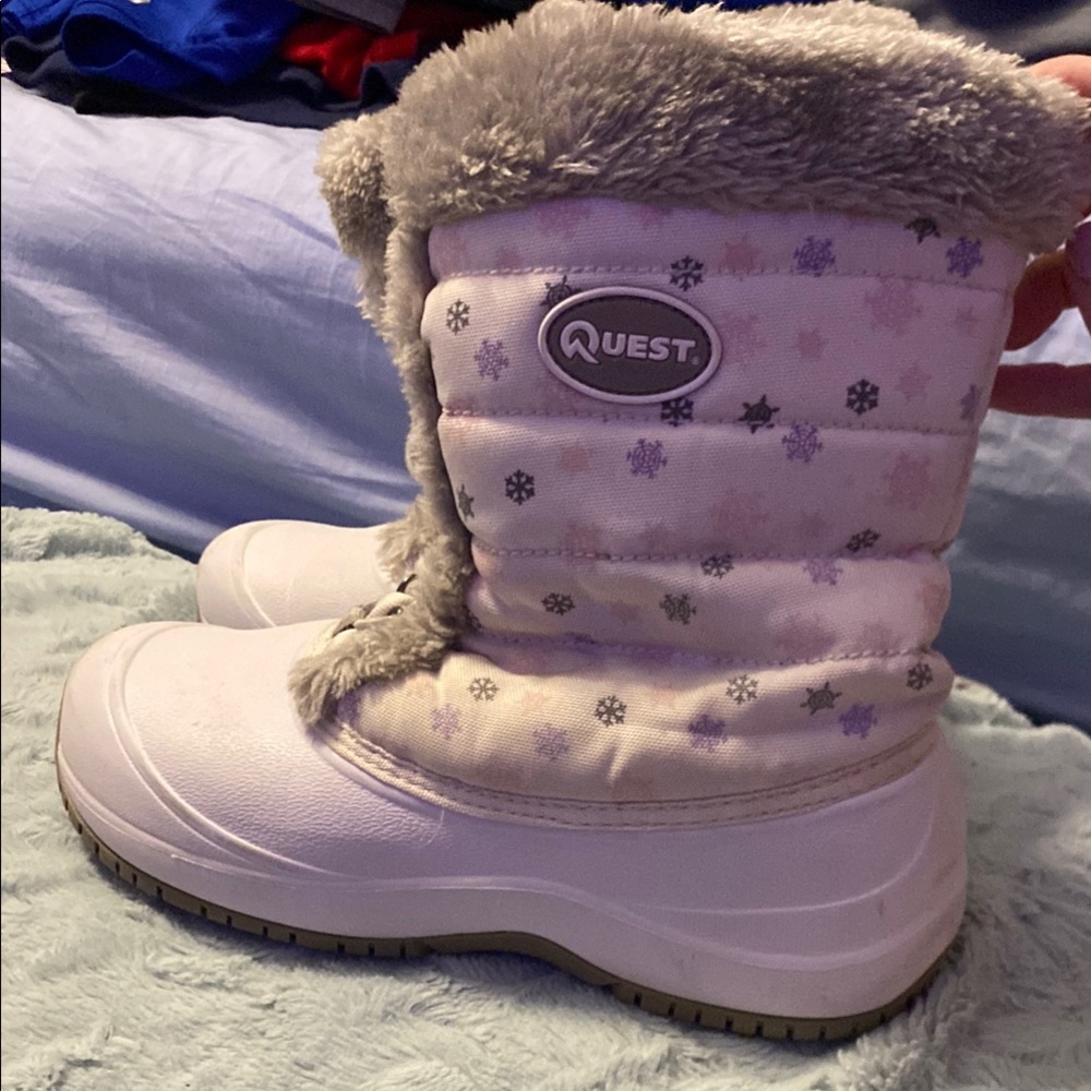 Quest Women's Winter Boots - Pink and White